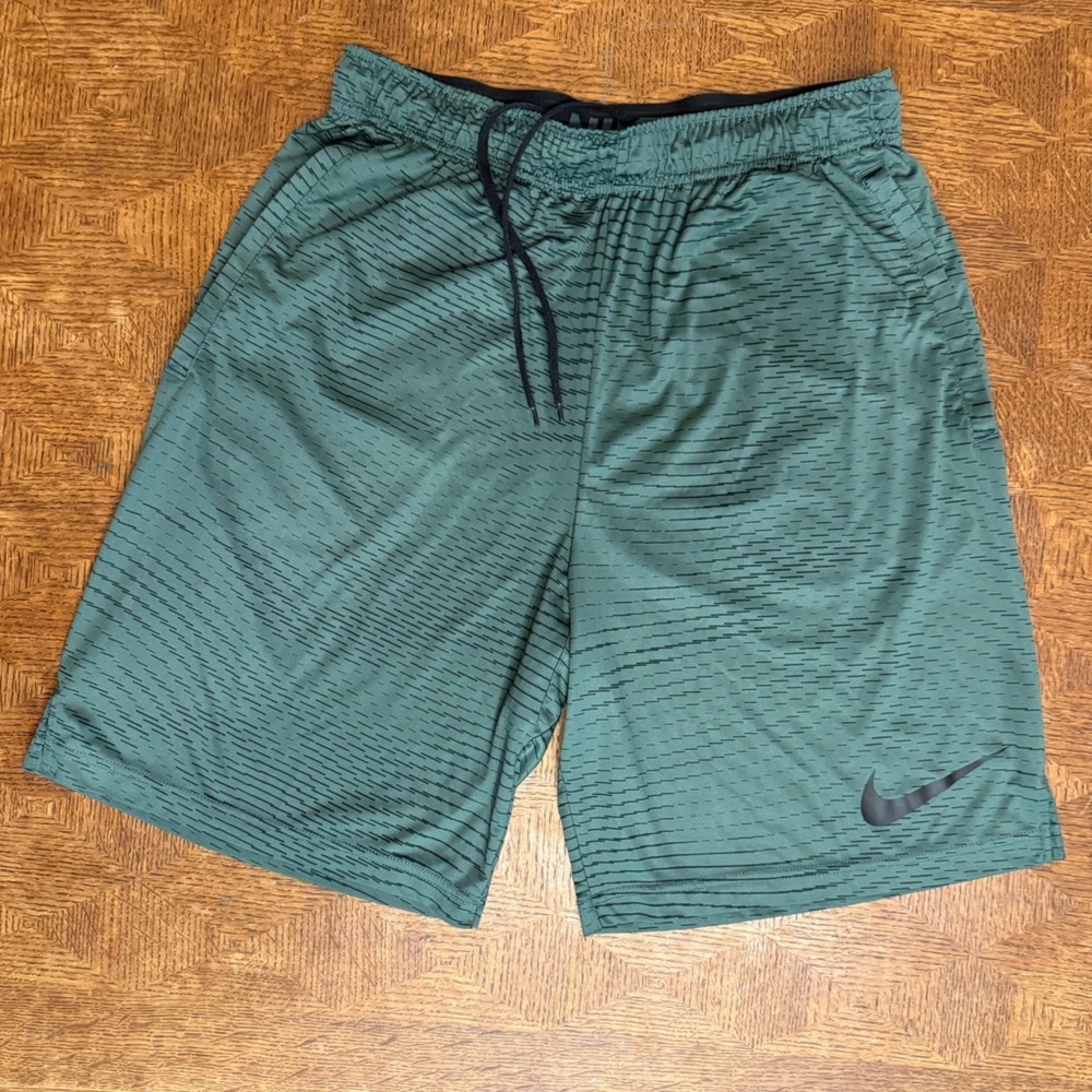 Nike Dri Fit Shorts Green Black Men’s M